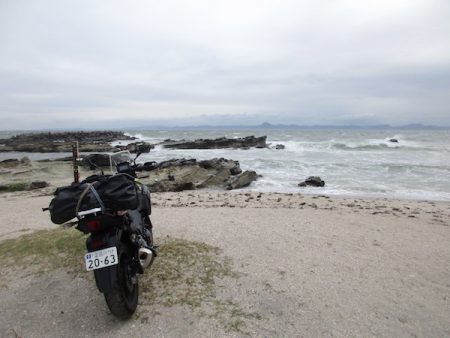 三浦半島突端の剱崎の海