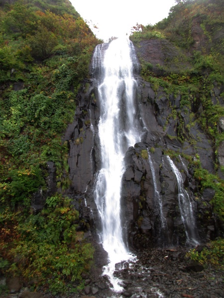雄冬岬の「白銀の滝」