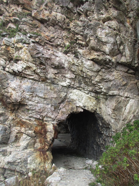 曽々木海岸の洞門