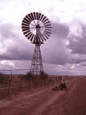 掘り抜き井戸の風車