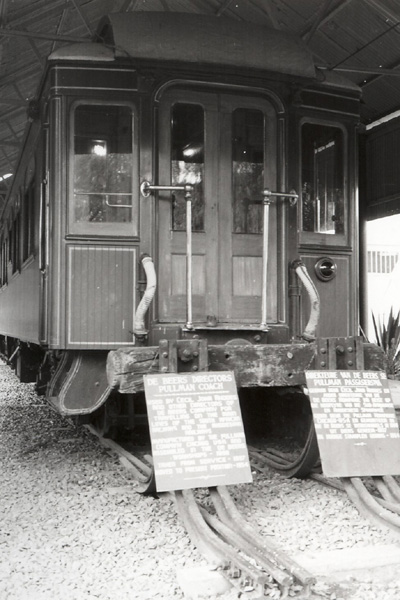 「ダイヤモンド博物館」のセシル・ローズ専用の客車