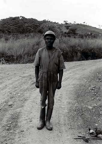 フングルメ鉱山の鉱山労働者