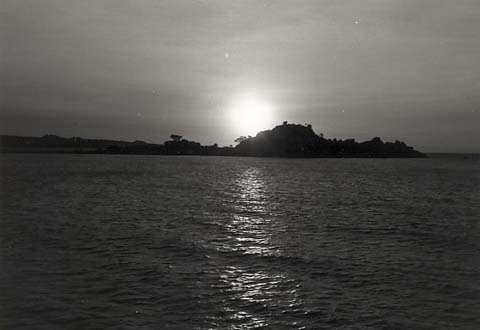 夕日に染まったビクトリア湖