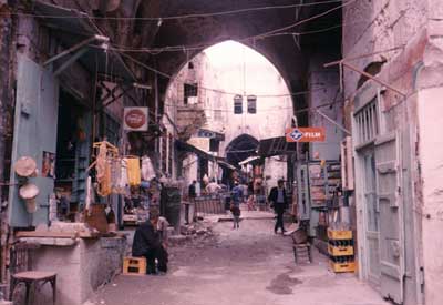 エルサレムの旧市街を歩く