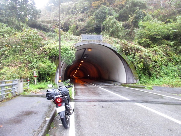国道439号の大峠の新大峠トンネル