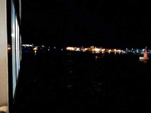 伊勢湾フェリー、伊良湖港に到着